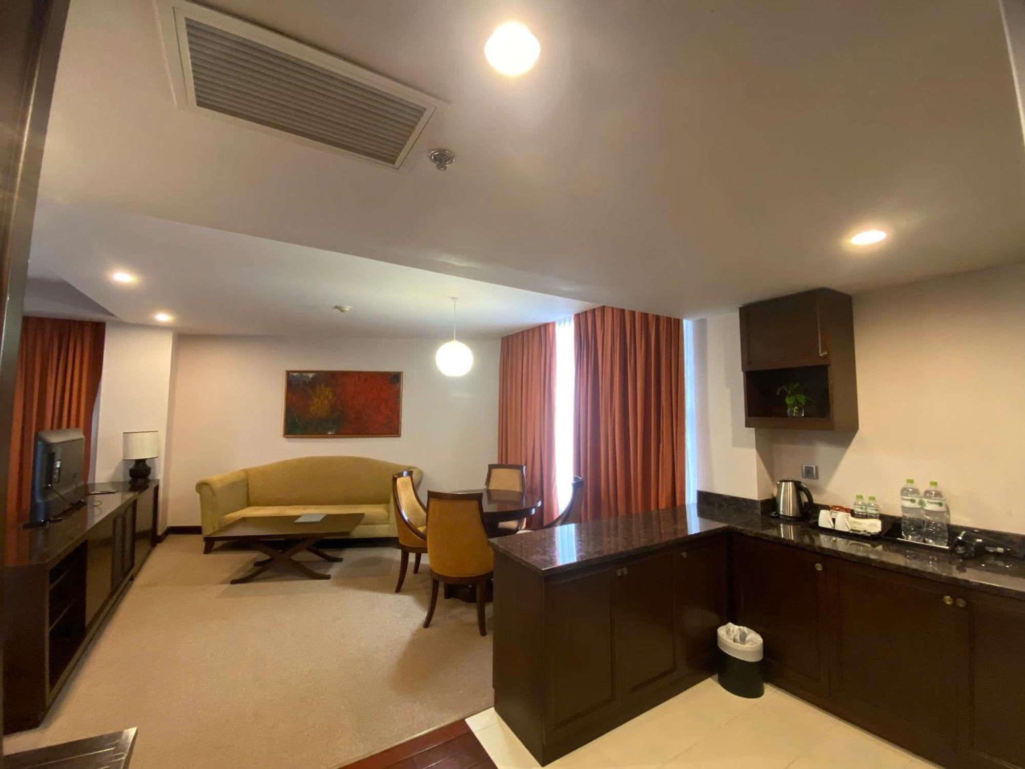 Muong Thanh Holiday Hue Hotel Quarto foto